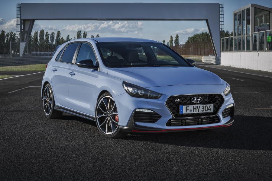  Hyundai i30 N 2017 года  (WW) (фото 25 из 47)
